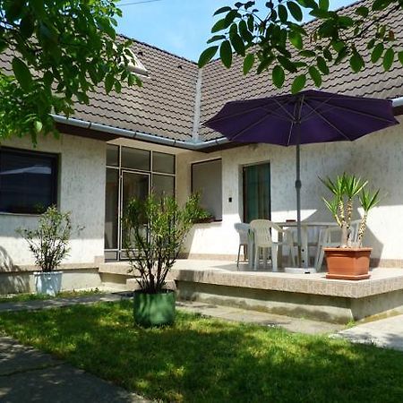 Fabian Apartman-Haz Сантод Екстер'єр фото